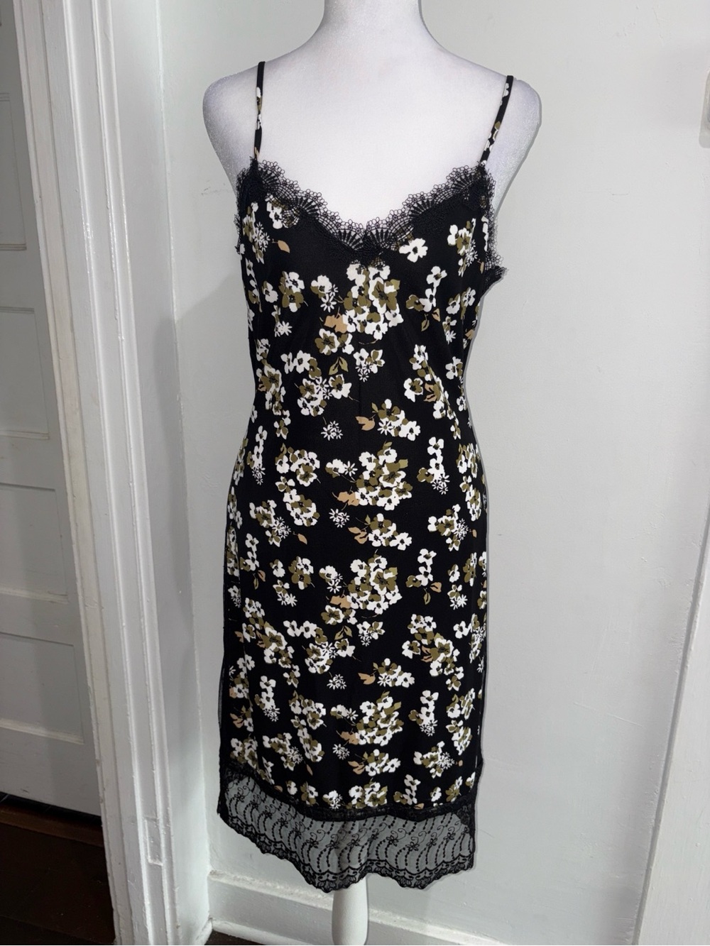 Michael Kors Black Lace-Trim Floral Slip